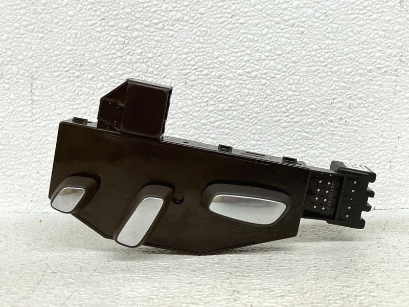 ⭐2015-2020 CADILLAC ESCALADE FRONT LEFT SEAT ADJUSTMENT SWITCH UNIT OEM LOT2437