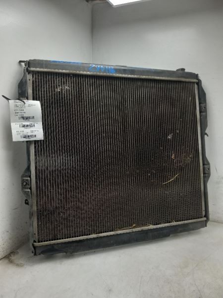 01-07 TOYOTA SEQUOIA LIMITED 4.7L 4WD AT RADIATOR