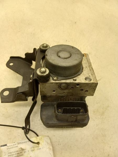 Anti-Lock Brake Part Actuator And Pump Assembly Fits 13-14 YARIS