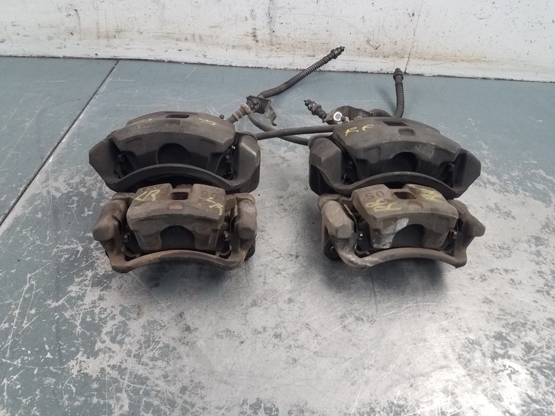 1995 Mitsubishi Eclipse GS Coupe Brake Caliper Set #1314 D3