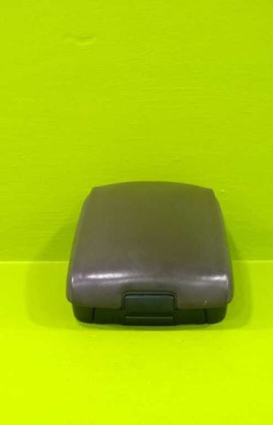 09 10 GENESIS SDN CENTER CONSOLE LIDARM REST OEM 3475-14