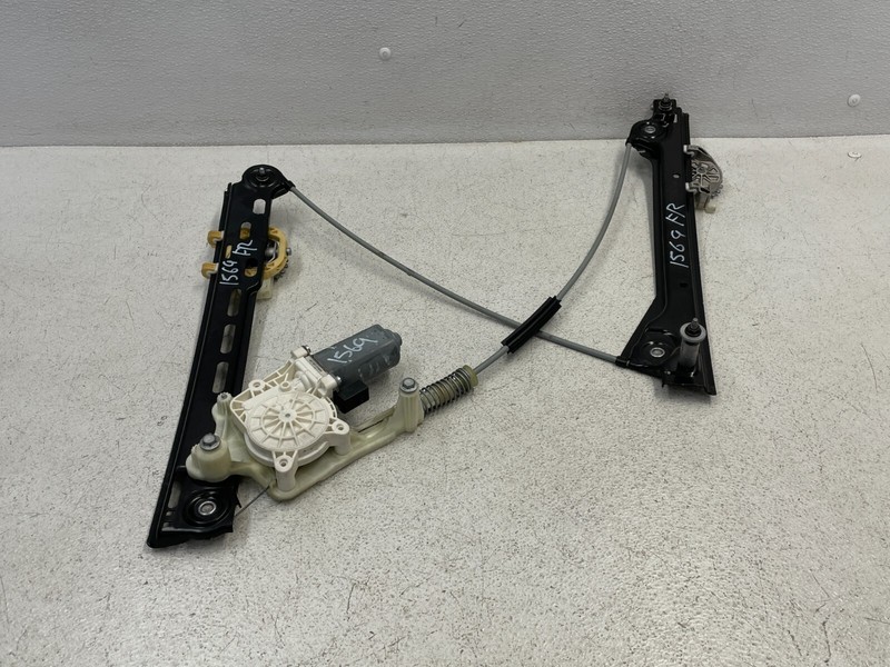 2012-2016 Porsche 991 911 Front Right Door Window Regulator W/Motor 1569 OEM