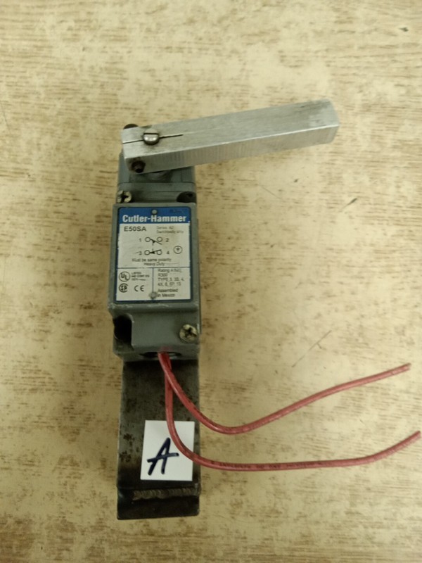 Cuttler-Hammer E50SA Limit Switch