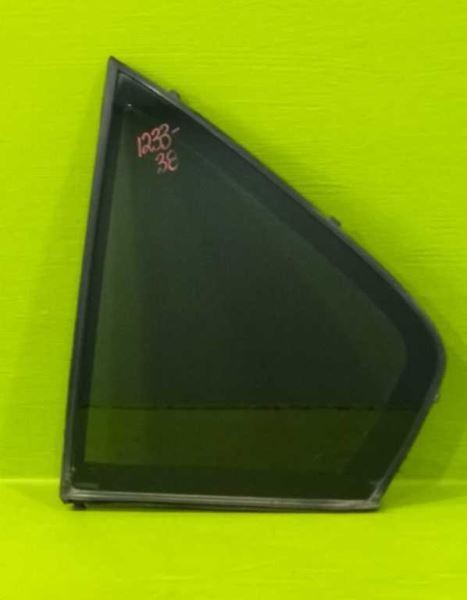 00 BMW 740iL DRIVER LEFT REAR VENT GLASS OEM 1233-38