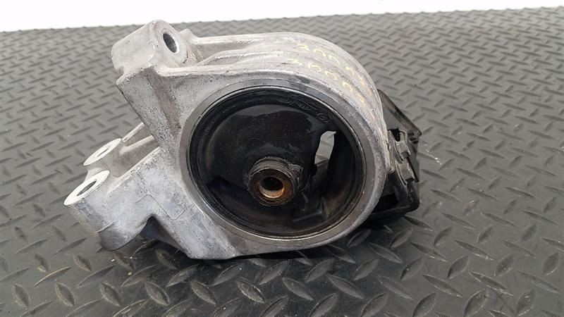 06-14 Kia Sedona 3.8L Front Engine Mounts OEM 21910-4D150