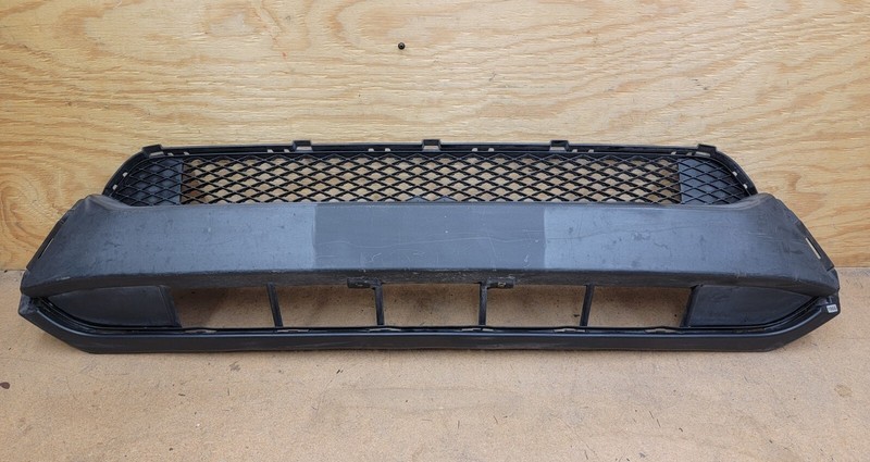2012 - 2015 HONDA PILOT Front Bumper Lower Grille OEM*