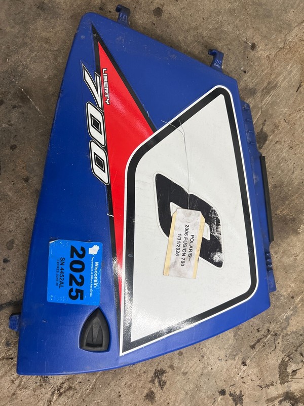 2006 polaris fusion 700 LEFT LH SIDE PANEL DOOR FAIRING COWL 2632875-1213