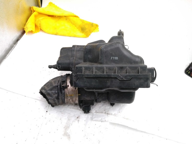 Used Left Air Cleaner Assembly fits: 2017 Infiniti Q50 3.0L VR30DDTT Left Grade