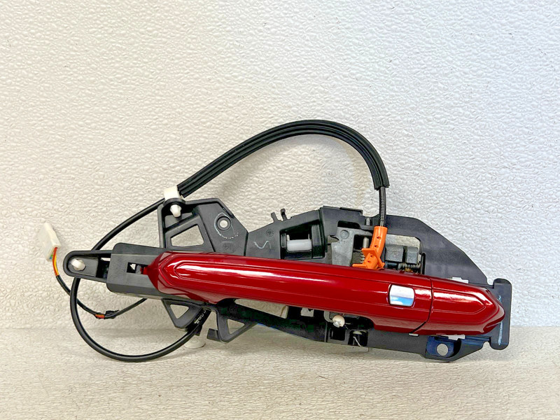 ⭐2019-2025 CADILLAC XT4 FRONT RIGHT SIDE EXTERIOR DOOR HANDLE RED OEM LOT2679