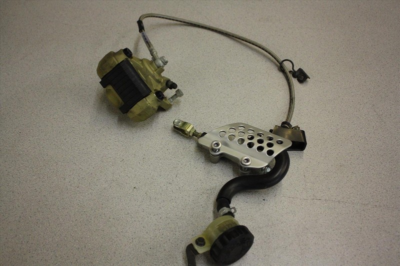 03 KAWASAKI ZX 1200 B NINJA REAR BRAKE CALIPER MASTER CYLINDER RESERVOIR ZX12 *