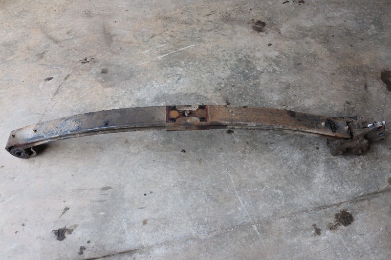 2019-2023 VOLVO VNL 760 D13 FRONT RIGHT PASSENGER SIDE LEAF SPRING 2052999 OEM