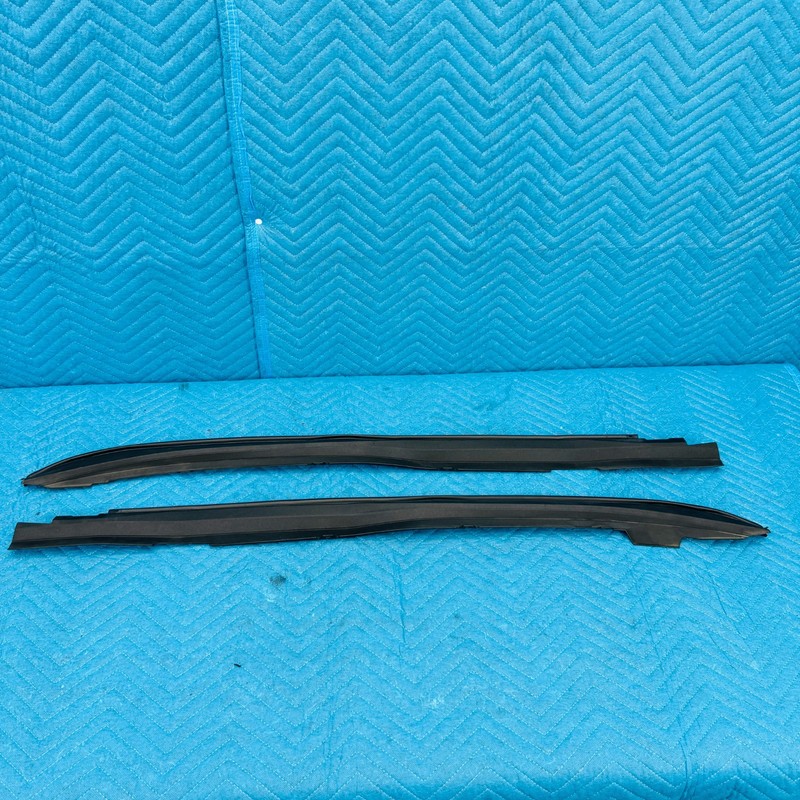 2007–2012 Lexus LS460 Front Left Right Fender Protector Molding OEM 5380850010