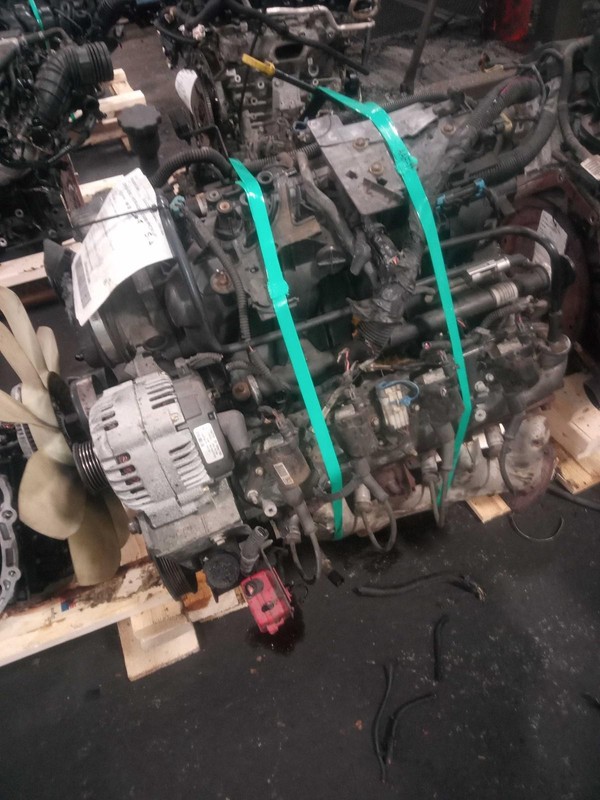 2004 Chevrolet Silverado 1500 4.8L V8 Engine Complete Assembly RWD 190K OEM