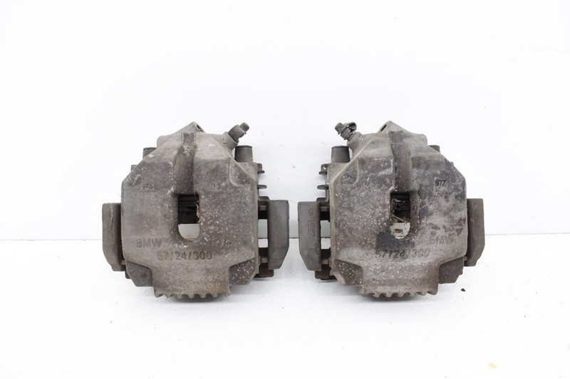 2007 BMW E90 328i Front Left Right Brake Caliper Set Calipers OEM KW77