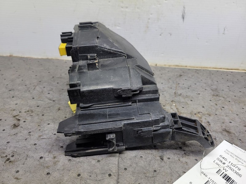 Fuse Box Engine VIN A 4th Digit VQ35DE Fits 13 PATHFINDER 1666115