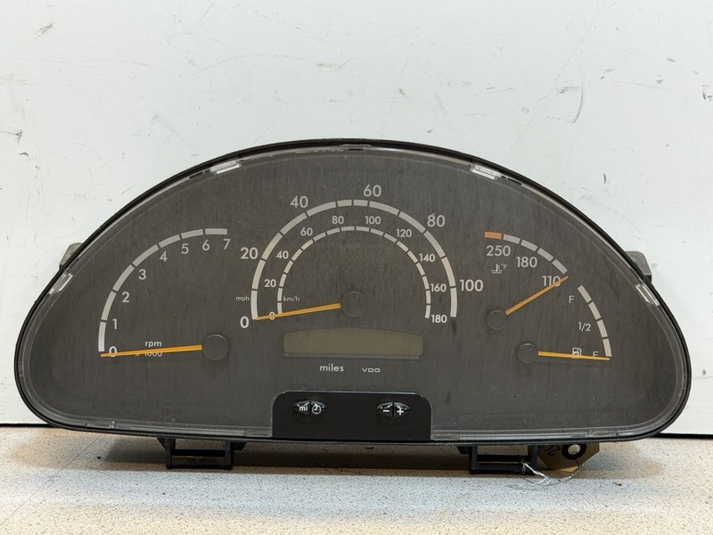 04-06 Dodge Mercedes Sprinter T1N Speedometer Tach Cluster Gauges 2500 3500 267k