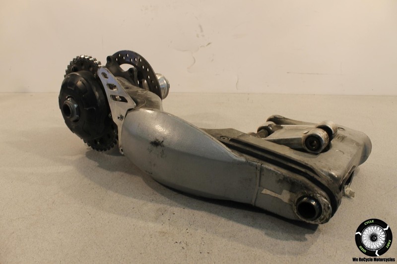 1999 Triumph Speed Triple T509 REAR SWINGARM BACK SUSPENSION SWING ARM T 509 99