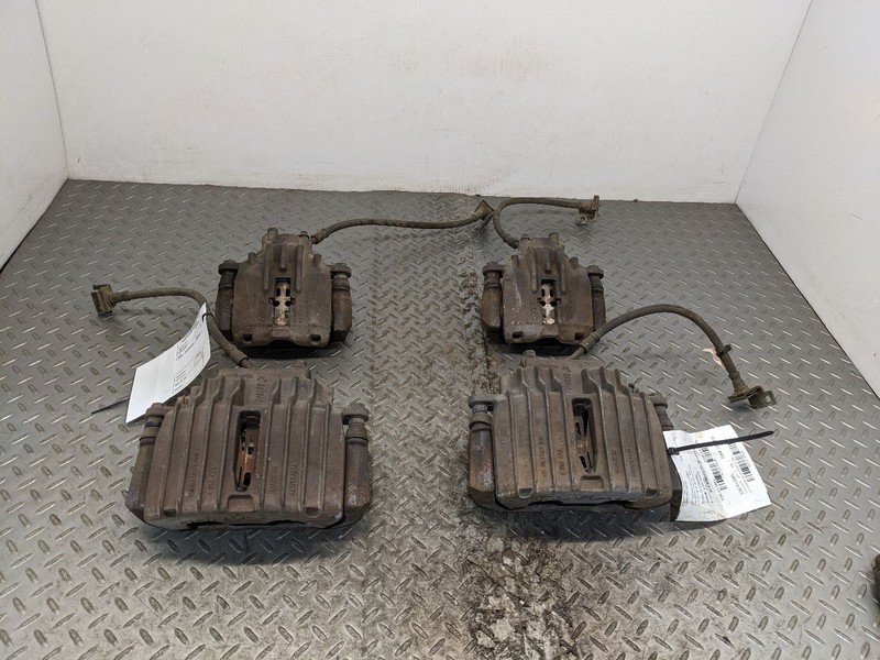 97-04 CORVETTE C5 SET OF CALIPERS FRONT AND REAR OEM1077645