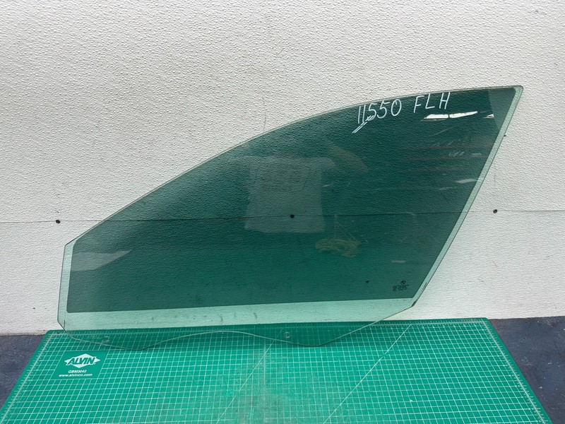 11-16 BMW F10 FRONT LEFT DRIVER SIDE DOOR WINDOW GLASS OEM
