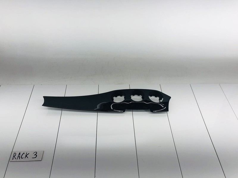 14-17 MERCEDES BENZ CLA250 CENTER RIGHT DASHBOARD INSTRUMENT PANEL TRIM OEM