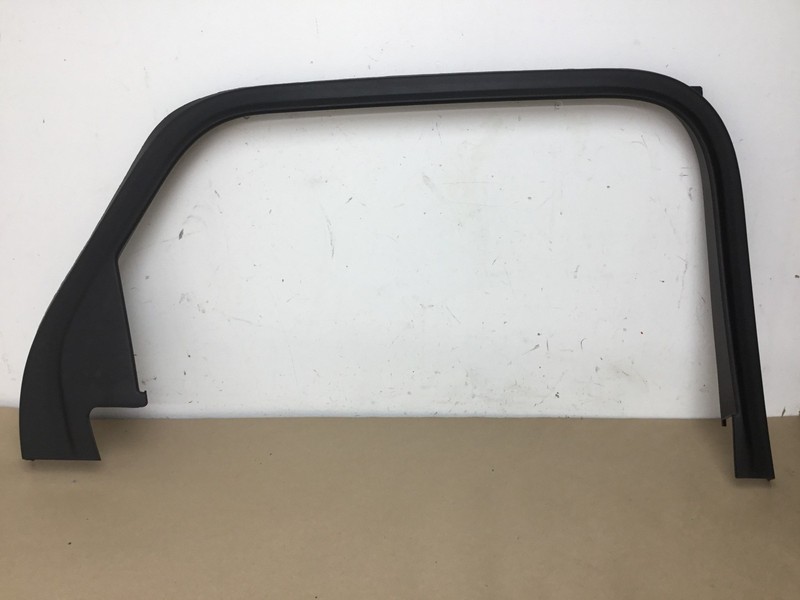 Bentley Bentayga 2019 V8 Rear Left Driver Door Window Frame Trim Cover 16-20 :Y