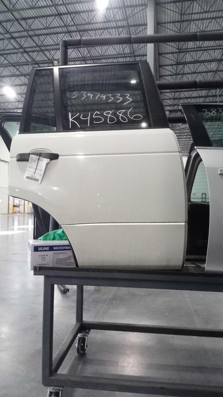 2006 Land Rover Range Rover RH Door White OEM 251660 151K Miles