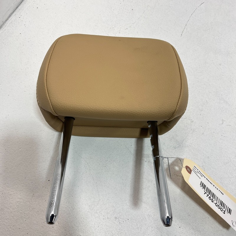 PORSCHE MACAN 2015 - 2018 REAR RIGHT OR LEFT SEAT HEADREST HEAD REST OEM