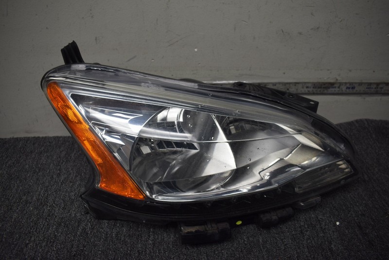 2013-2015 NISSAN SENTRA HEADLIGHT RIGHT SIDE FACTORY OEM