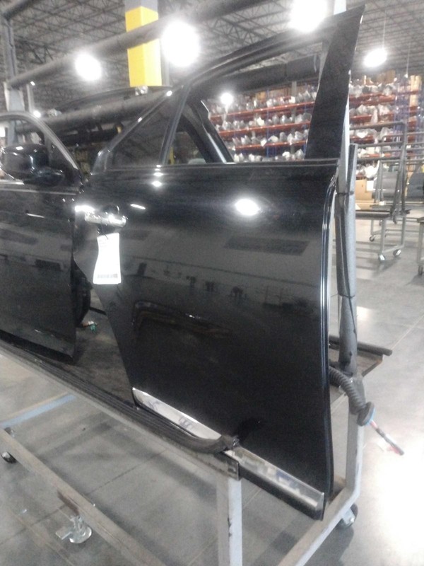 2011 Suzuki Kizashi Rear Right Door Black Good Condition 79000 Miles