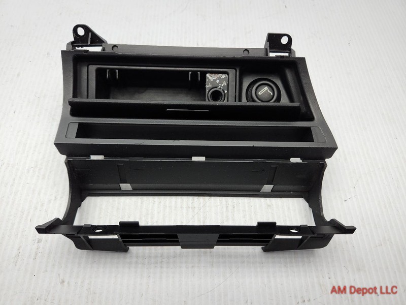 2004 BMW 330ci 325ci 325i 330i E46 Center Console Front Ashtray Assembly 8230900