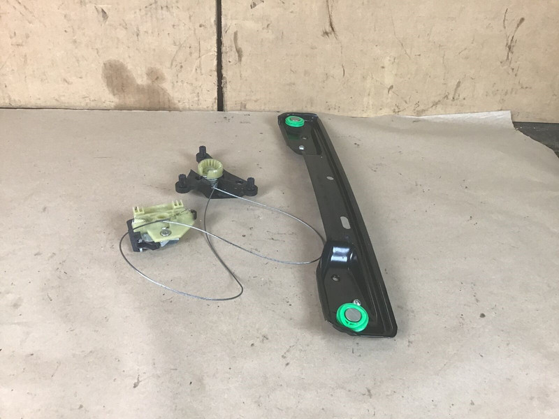 Mercedes C63 S W205 2015 Rear Right Passenger Door Window Regulator 15-20 :A