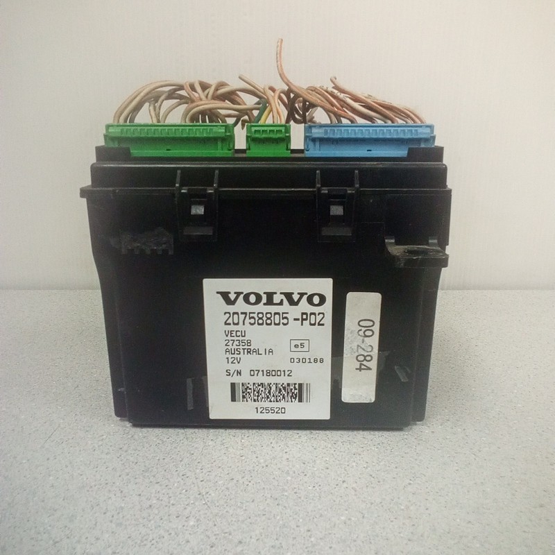 Volvo 20758805-P02 Cab Control Module VECU *Damaged*