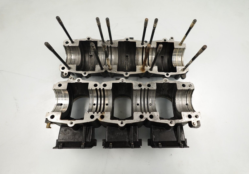2003-2004 Polaris MSX 140 OEM Crankcase Engine Cases 2202423 5133418