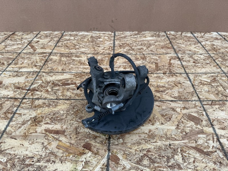 NISSAN 370Z 2009-2021 OEM REAR LEFT DRIVER SPINDLE KNUCKLE HUB ASSEMBLY
