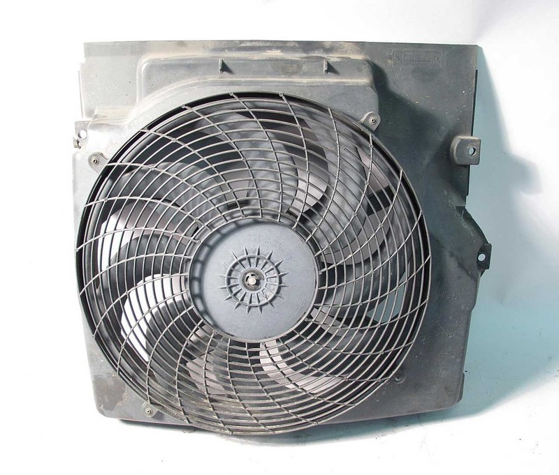 BMW Z3 Coupe Roadster Auxiliary Electric Pusher Cooling Fan 1996-2000 USED OEM
