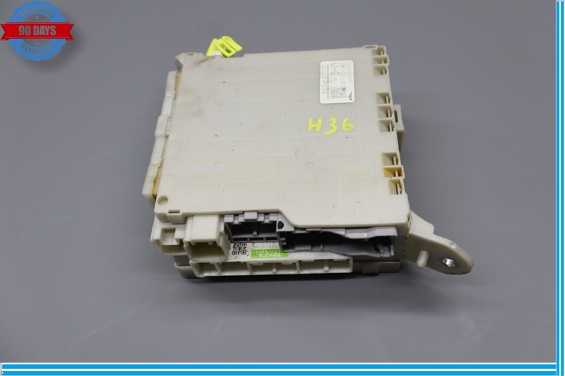 07-09 Lexus XF40 LS460 Front Left Driver Side Fuse Junction Box 82730-50471 Oem
