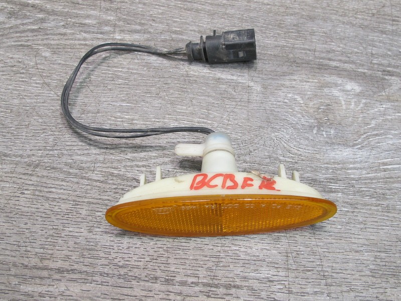 2008-2009 BENTLEY CONTINENTAL GTC FRONT RIGHT SIDE MARKER LIGHT LAMP