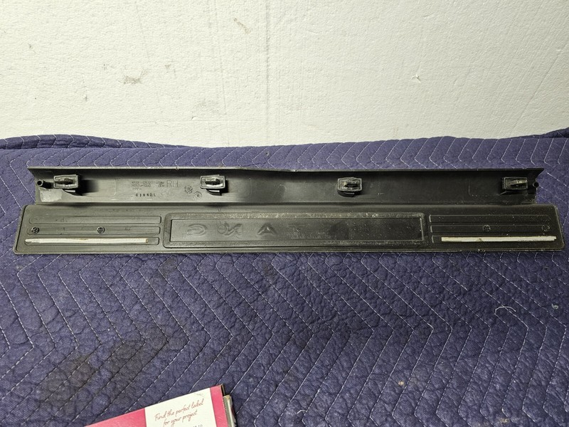 2010-2014 Ford Mustang RH Right Sill Kick Plate Trim Cover Panel Beige OEM USED