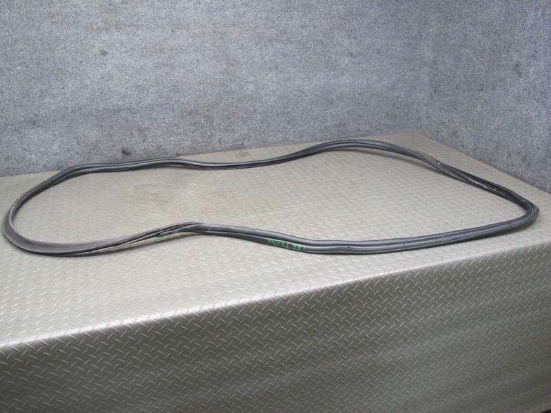 2013-2017 LAND RANGE ROVER L405 REAR TRUNK TAILGATE WEATHERSTRIP RUBBER SEAL