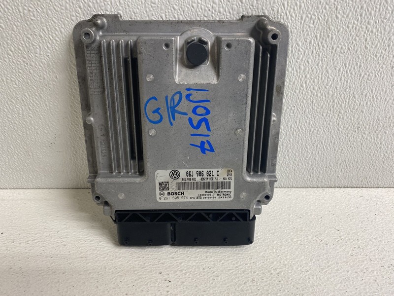 2010 VW CC Passat Engine Computer Module 2.0 CBFA 06J 921 021 C Ecu Ecm Pcm