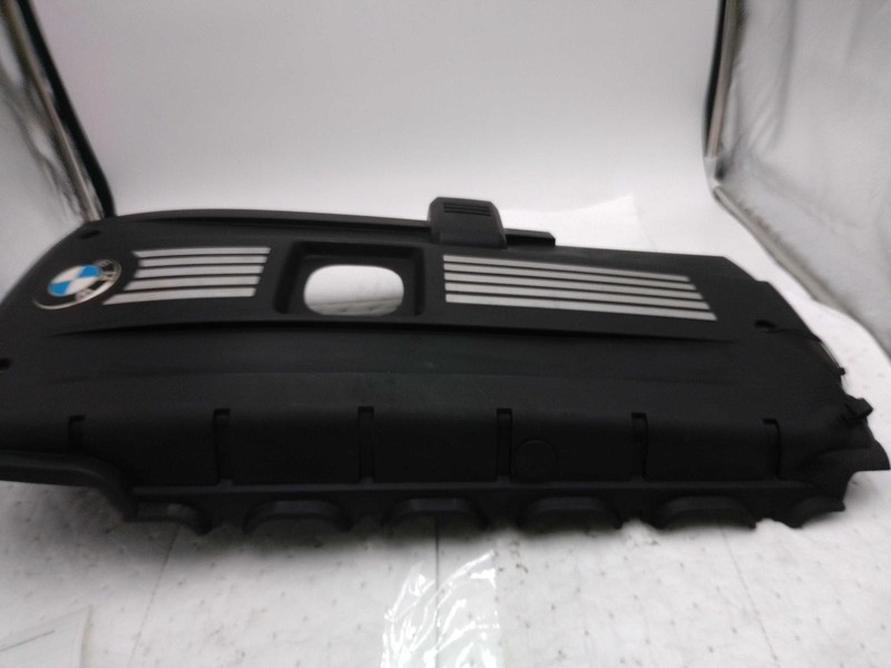 2011 BMW 328i Engine Cover Black Used 84000 Miles OEM Part #5524534