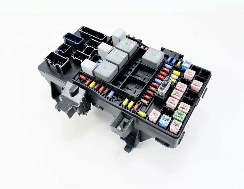 2006 Ford F-150 Interior Dash Fuse Box Power Distribution Block # 6L3T-14A067-EA