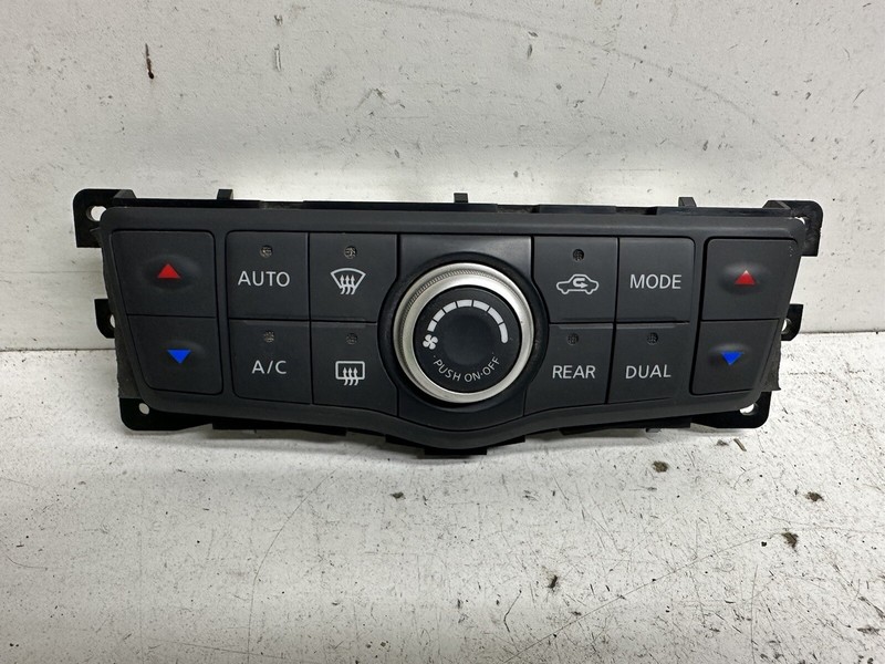 2013-2016 Nissan Pathfinder HeatA/C Temp Climate Control Switch Panel HVAC Oem