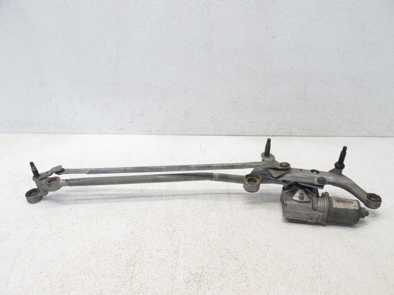 07-15 AUDI 4L Q7 FRONT WINDSHIELD WINDOW WIPER MECHANISM WASHER MOTOR OEM 041524