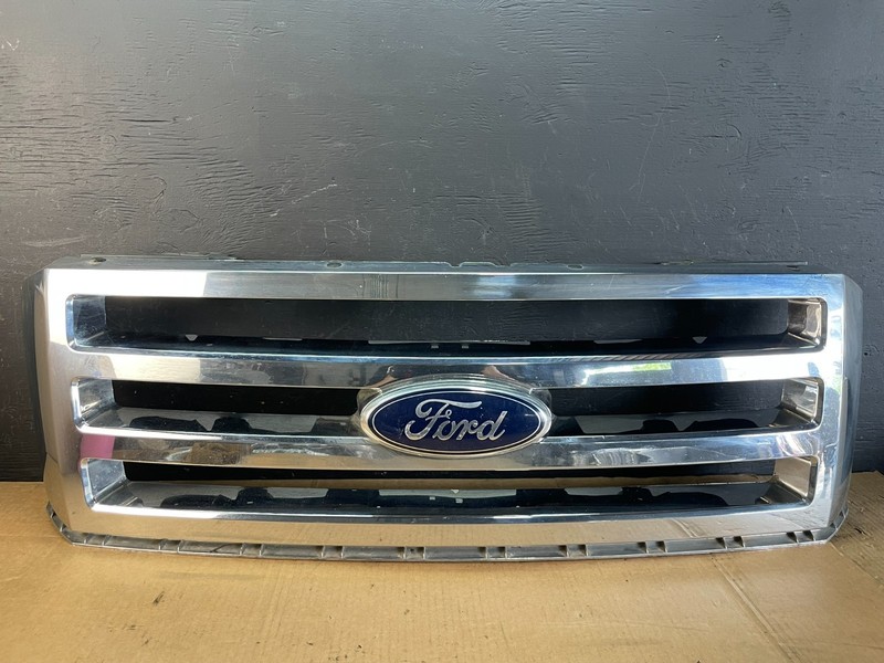 2007 to 2014 Ford Expedition Front Upper Chrome Grill Grille Oem ac5167 DG