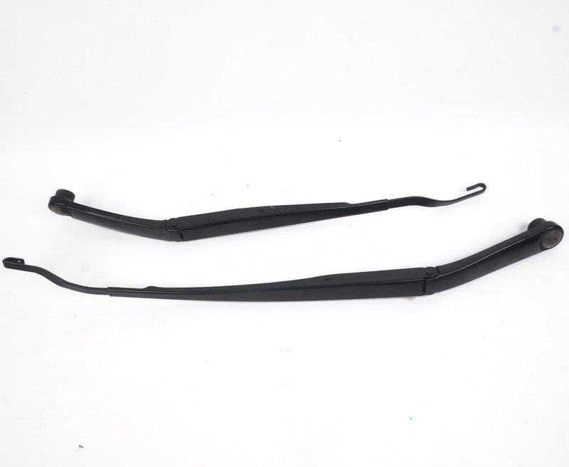 2022 - 2025 Genesis Gv70 Front Left Right Windshield Wiper Arm Set OEM