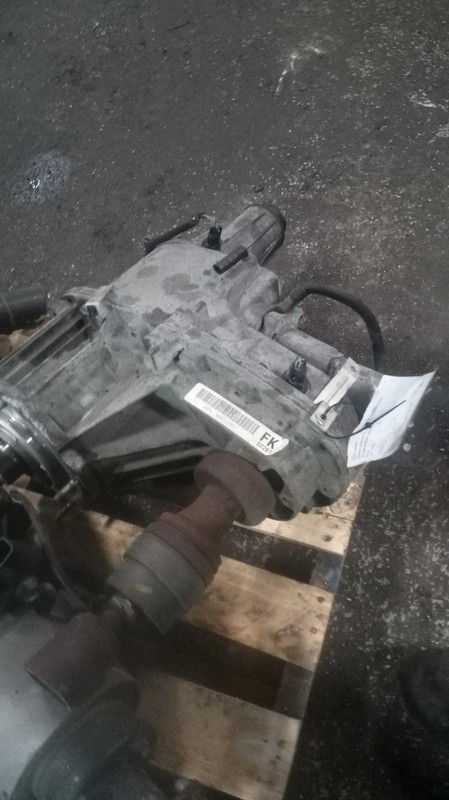 2006 GMC Envoy XL Transfer Case Assembly OEM 489659 251K Miles 4WD