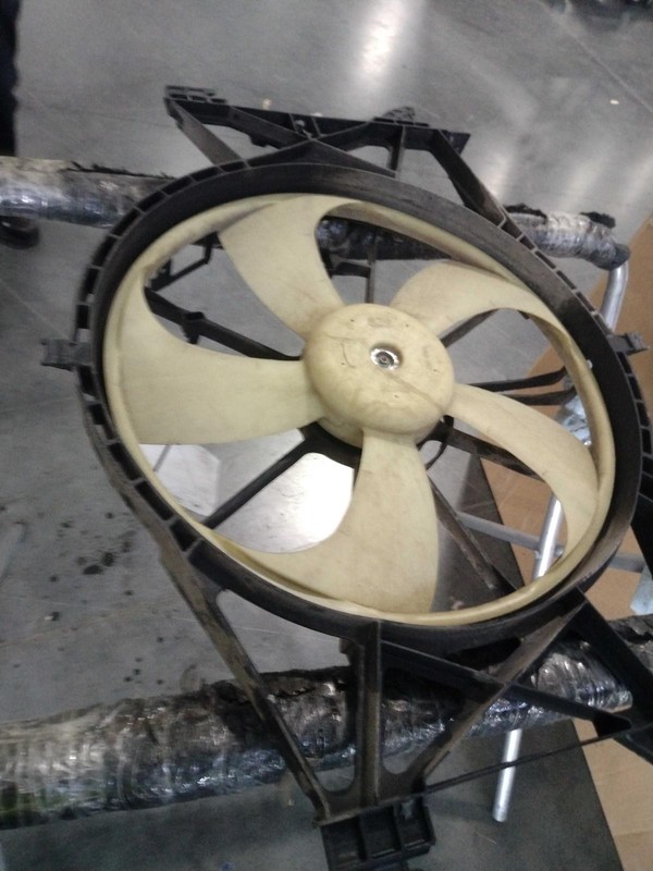 2018 RAM Dodge 1500 Pickup Engine Cooling Fan Motor OEM 55056948AE 144K Miles