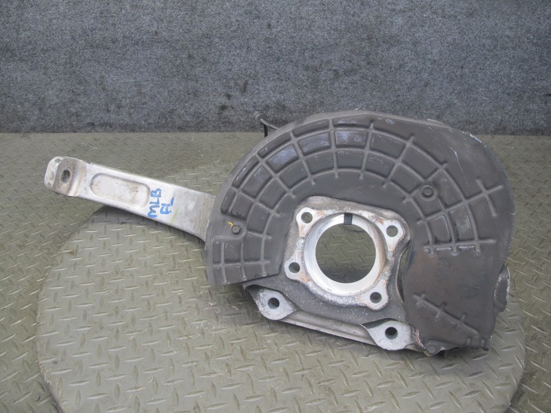 2017-2020 MASERATI LEVANTE M161 AWD FRONT LEFT DRIVER SIDE SPINDLE KNUCKLE