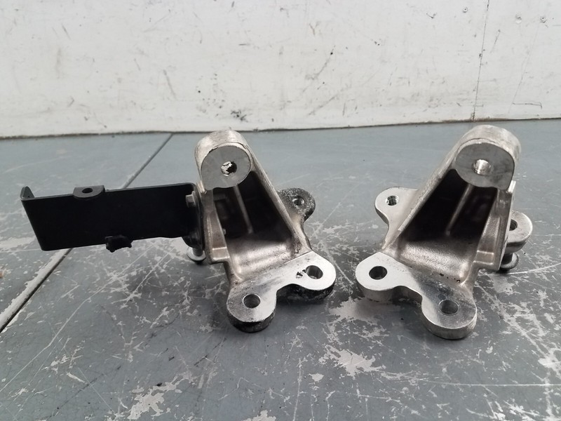 2021 McLaren 765LT Front Shock Strut Mounts - Damage #5597 F7